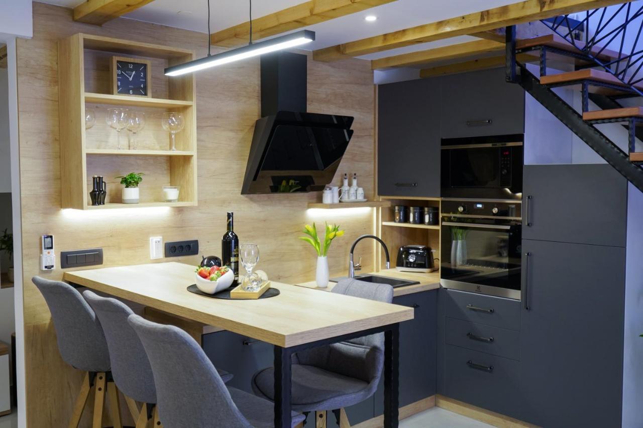 Apartment Ispod Ure Синь Экстерьер фото