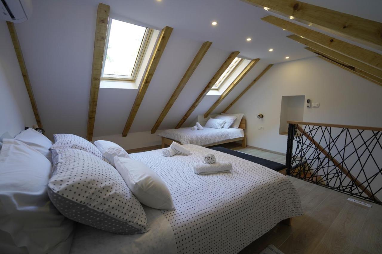 Apartment Ispod Ure Синь Экстерьер фото