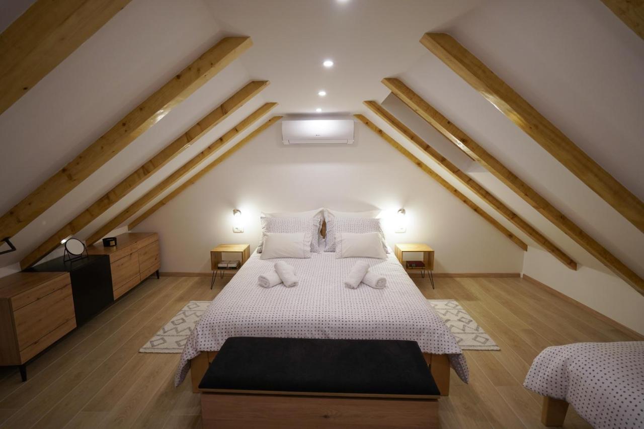 Apartment Ispod Ure Синь Экстерьер фото
