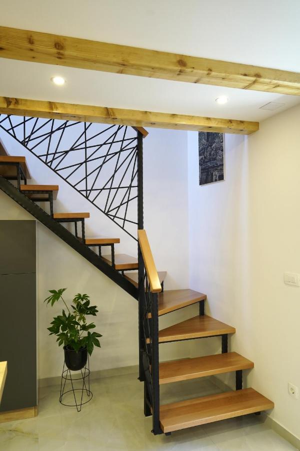 Apartment Ispod Ure Синь Экстерьер фото