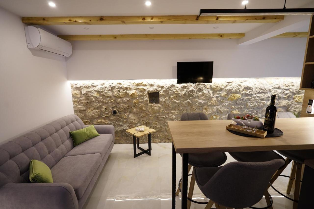 Apartment Ispod Ure Синь Экстерьер фото