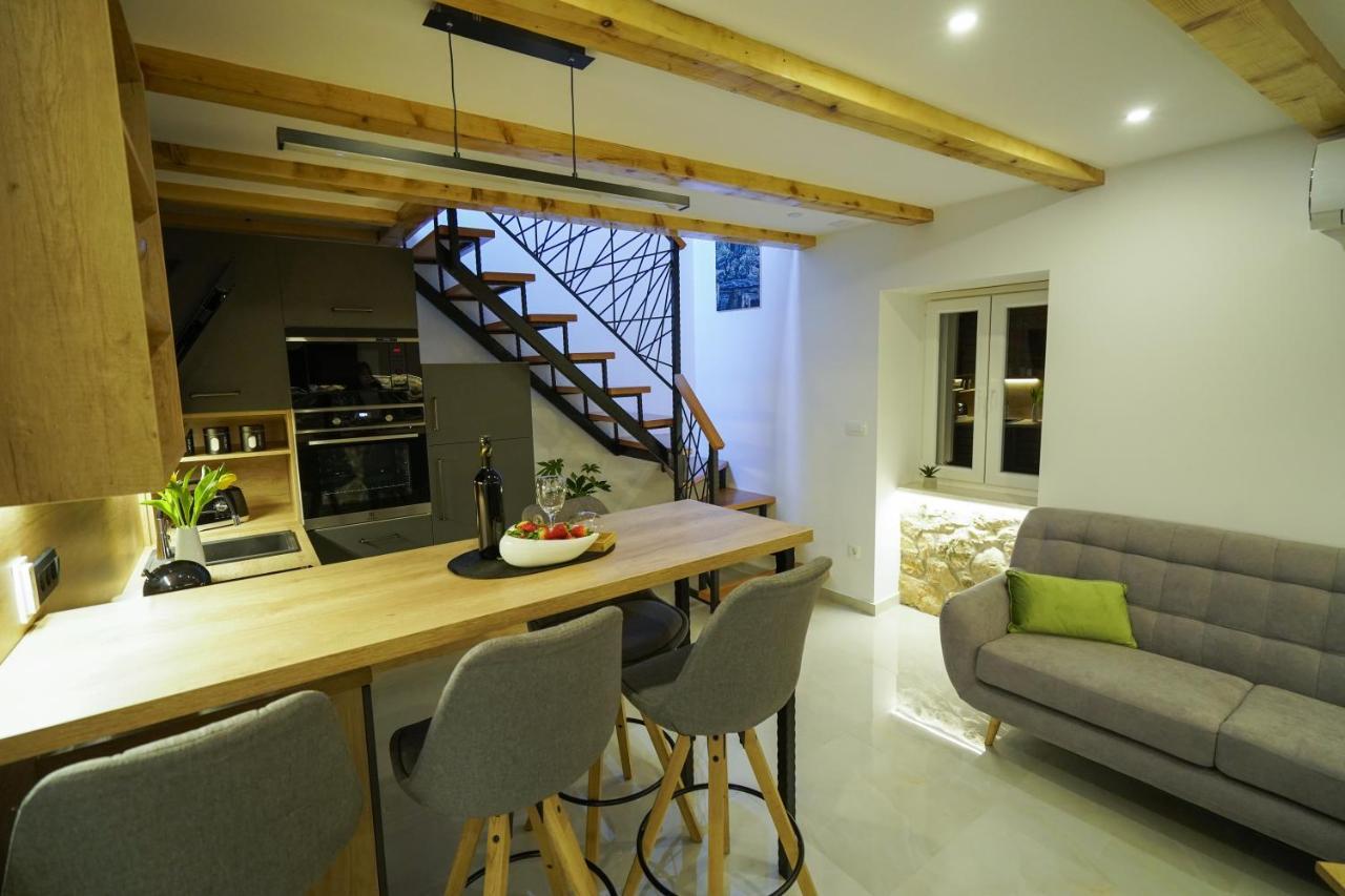 Apartment Ispod Ure Синь Экстерьер фото